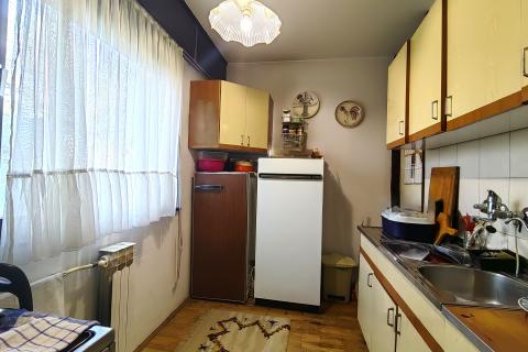 Zagreb, Gornja Dubrava - dvosoban stan s lođom