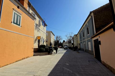 Krk, Omi&scaron;alj | Autentična kamena kuća s 2 spavaće sobe, terasa  