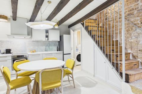 Istra, Bale - predivna nova kuća u starom gradu