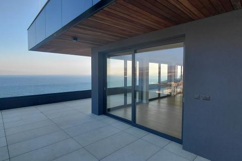 Opatija - penthouse s krovnim bazenom i prekrasnim pogledom na Kvarner