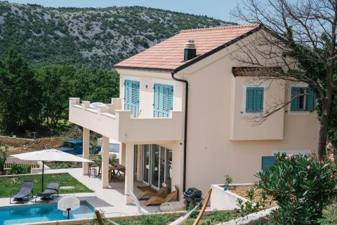 Crikvenica, Bribir, luksuzna vila za odmor s bazenom