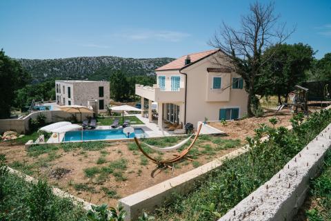 Crikvenica, Bribir, luksuzna vila za odmor s bazenom