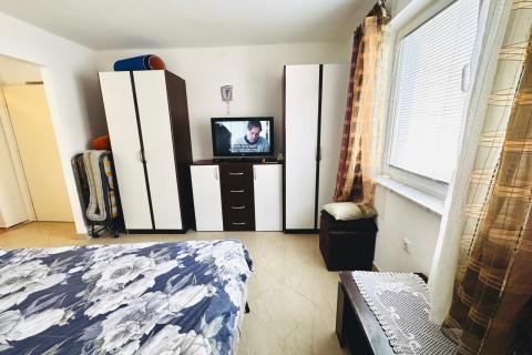 Novi Vinodolski-apartman sa terasom i parkirnim mjestom