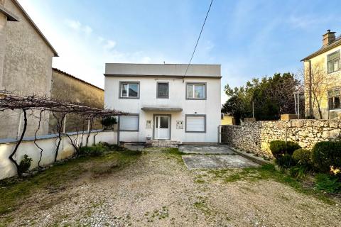 Novi Vinodolski-apartman sa terasom i parkirnim mjestom