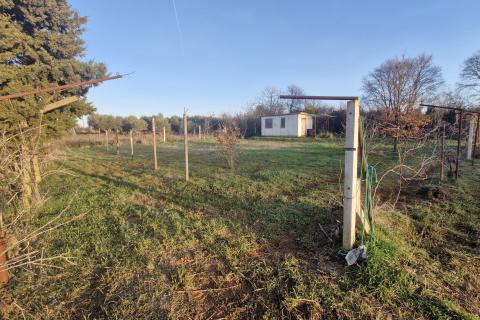 Istria, Fažana, surroundings &ndash; quiet location, land at the edge of the construction zone