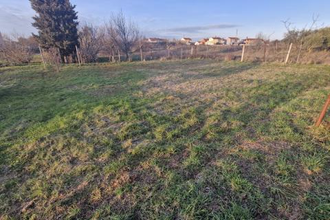 Istria, Fažana, surroundings &ndash; quiet location, land at the edge of the construction zone