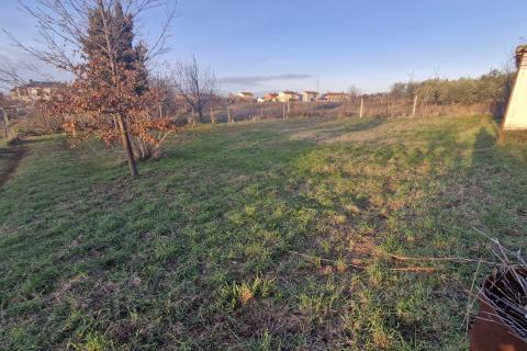 Istria, Fažana, surroundings &ndash; quiet location, land at the edge of the construction zone