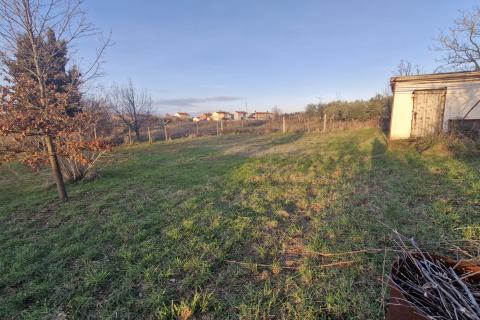 Istria, Fažana, surroundings &ndash; quiet location, land at the edge of the construction zone