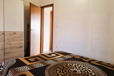 Novigrad, dvosoban stan s terasom i pogledom na more 34, 48 m2