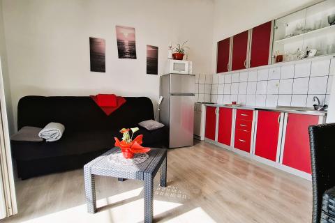 Novigrad, dvosoban stan s terasom i pogledom na more 34, 48 m2