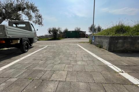 Krk-grad,atraktivan stan s vrtom i pogledom na more