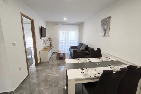 Ogulin, moderna kuća s 5 stambenih jedinica