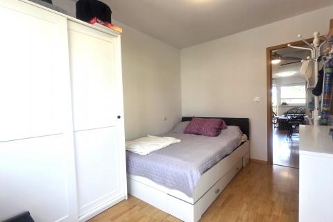 Istra,Karigador-Stan 100 m od mora, 2 sobe, balkon