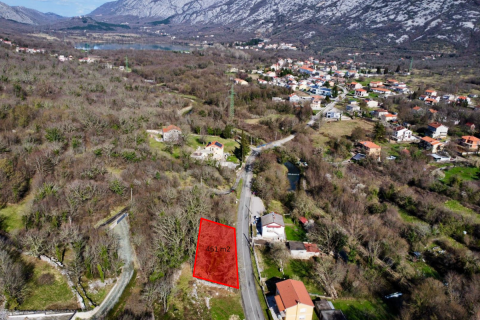 Crikvenica, Tribalj - građevinsko zemlji&scaron;te, 406 m&sup2;