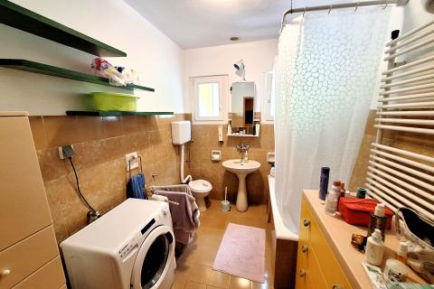 Opatija, Veprinac - samostojeća kuća s dva stana