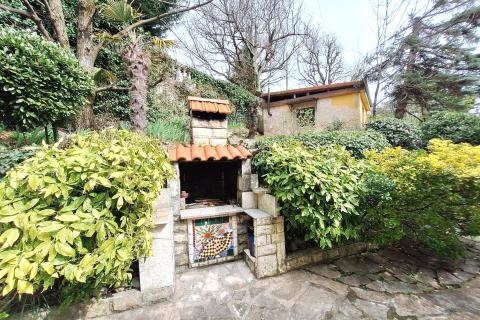 Opatija, Veprinac - samostojeća kuća s dva stana