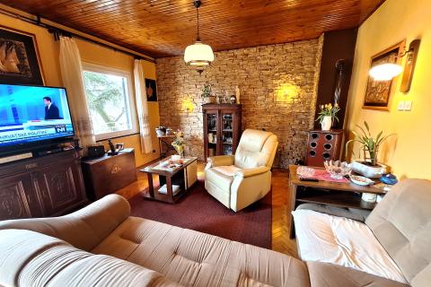 Opatija, Veprinac - samostojeća kuća s dva stana