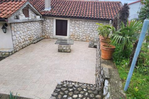 Rijeka - hedonistički stan od 110m2 s parkingom i okućnicom