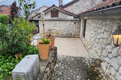 Rijeka - hedonistički stan od 110m2 s parkingom i okućnicom