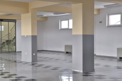 Lučko/Stupnik &ndash; poslovni prostor 450 m&sup2; s parkingom