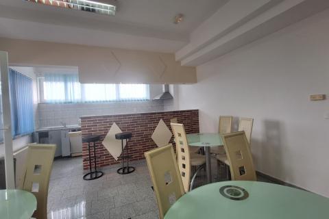 Lučko/Stupnik &ndash; poslovni prostor 450 m&sup2; s parkingom