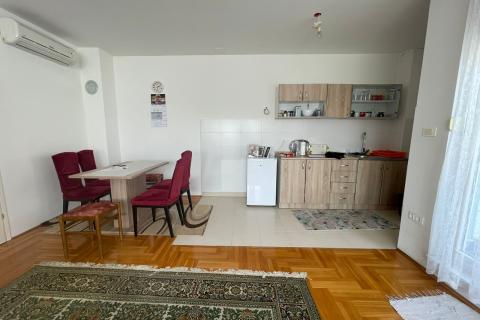 Zagreb, Kamenarka &ndash; dvosoban stan s balkonom