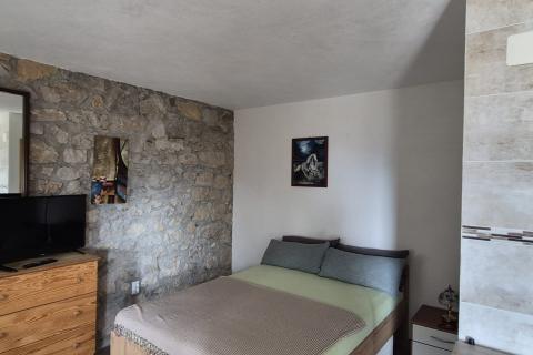 Crikvenica- Grižane,  studio apartmani  u kamenoj kući