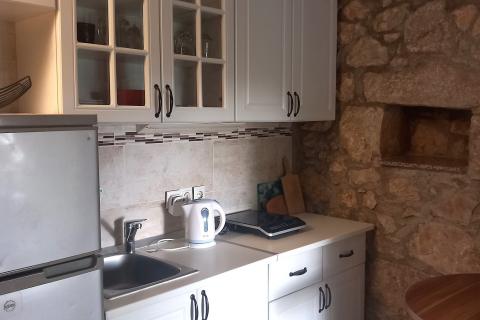 Crikvenica- Grižane,  studio apartmani  u kamenoj kući