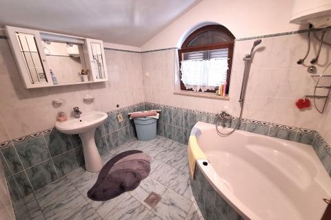 Huis Poljane, Opatija - Okolica, 332m2