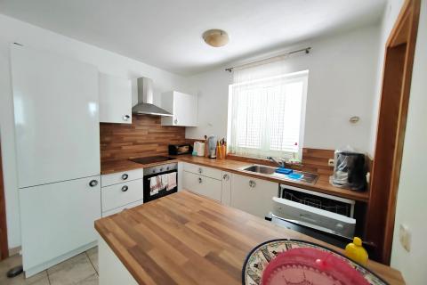 Дом Malinska, Malinska-Duba&scaron;nica, 243m2