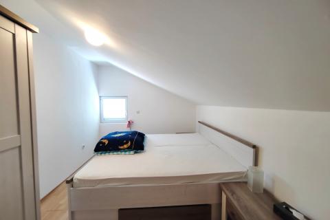 Дом Malinska, Malinska-Duba&scaron;nica, 243m2