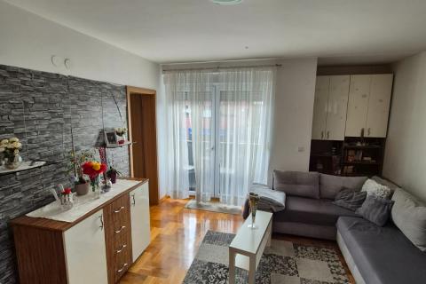Flat/Appartement Centar, Velika Gorica, 100m2