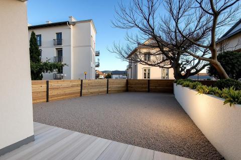 Crikvenica - renoviran stan s vlastitim dvori&scaron;tem