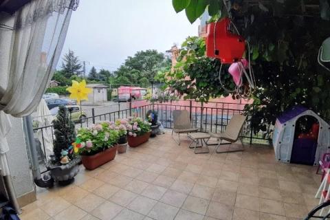 Rijeka, Marinići, 3S+DB stan od 92m2, terasa, parking