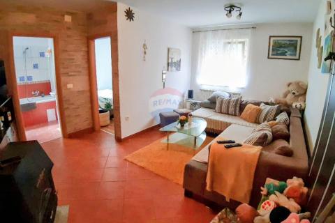 Rijeka, Marinići, 3S+DB stan od 92m2, terasa, parking