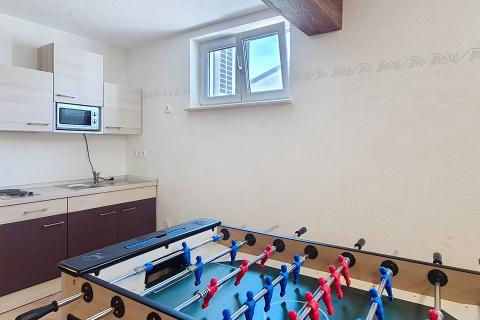 Istra, Ka&scaron;telir-Labinci - samostojeća kuća sa 3 stana, pogled more