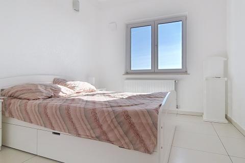 Istra, Ka&scaron;telir-Labinci - samostojeća kuća sa 3 stana, pogled more