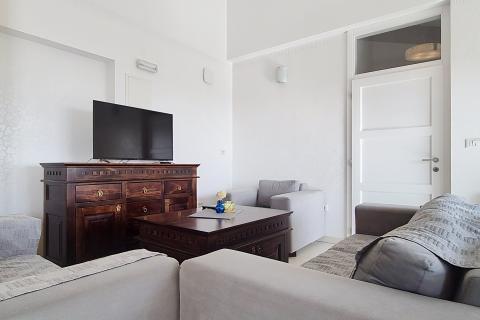 Istra, Ka&scaron;telir-Labinci - samostojeća kuća sa 3 stana, pogled more