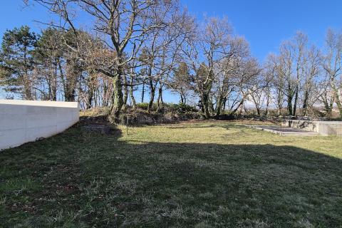 Bouwgrond Tinjan, 922m2