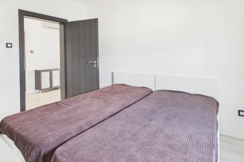 Zagreb, Travno, 66 m2 ,dvosoban stan s lođom, adaptiran