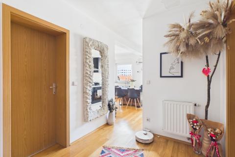 Zagreb, Sv. Klara, 88.75 m2, trosoban stan, terasa, VPM, spremi&scaron;te 