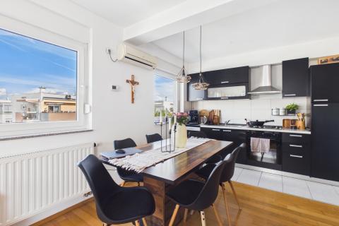 Zagreb, Sv. Klara, 88.75 m2, trosoban stan, terasa, VPM, spremi&scaron;te 