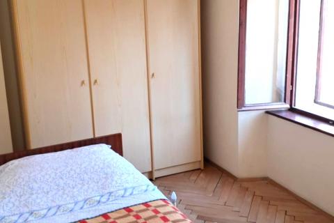 Istra,Buje-Kuća s  vrtom,3 spavaće sobe u centru