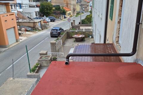 Draga Ba&scaron;ćanska -kuća u nizu s vrtom 