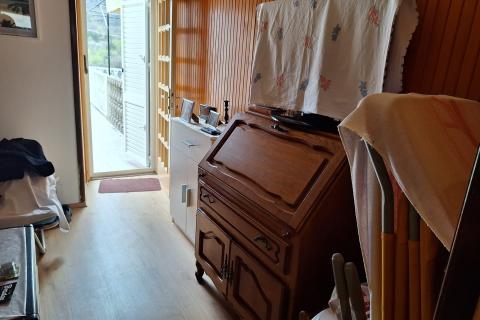 Draga Ba&scaron;ćanska -kuća u nizu s vrtom 