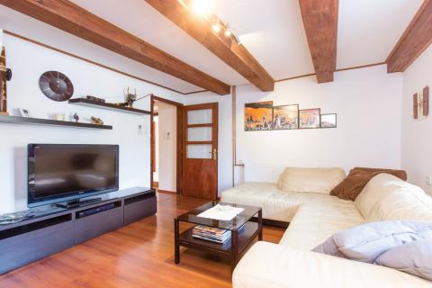 Crikvenica, Bribir - Kuća s  dva stana i bazenom