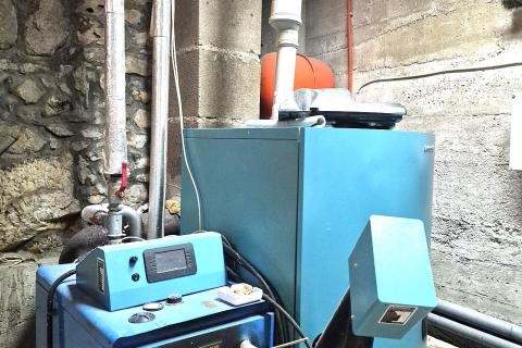 Crikvenica, Bribir - Kuća s  dva stana i bazenom