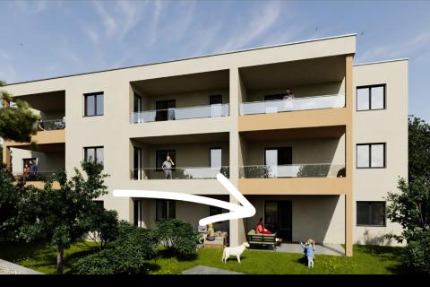 Istra, Poreč - Stan u prizemlju s vrtom blizina mora