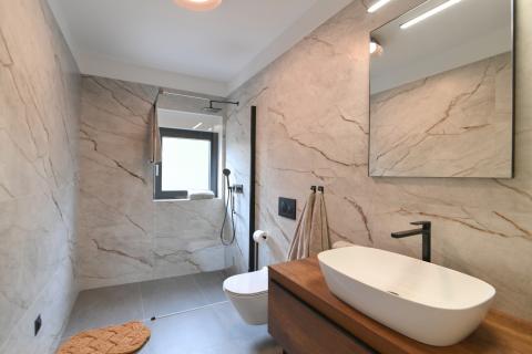 Opatija- luksuzni penthouse za dugoročan najam