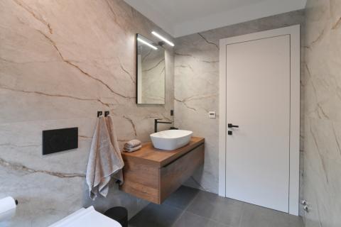 Opatija- luksuzni penthouse za dugoročan najam